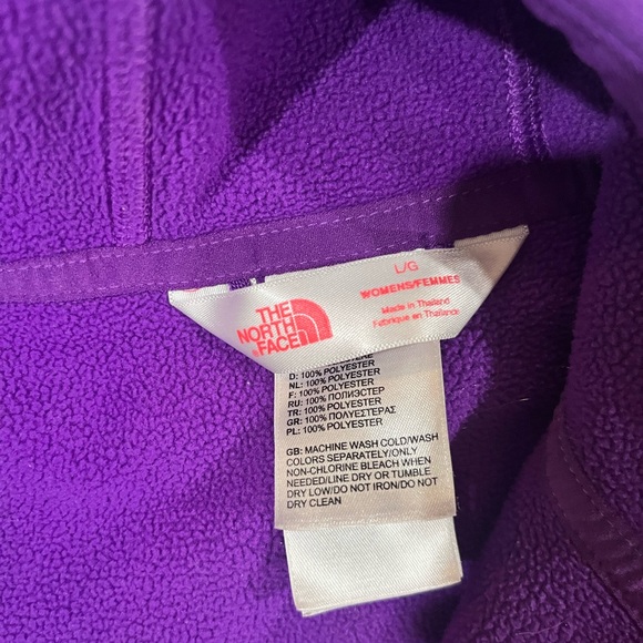The North Face Purple Fleece Jacket - Picture 2 of 2